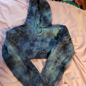 crop top hoodie